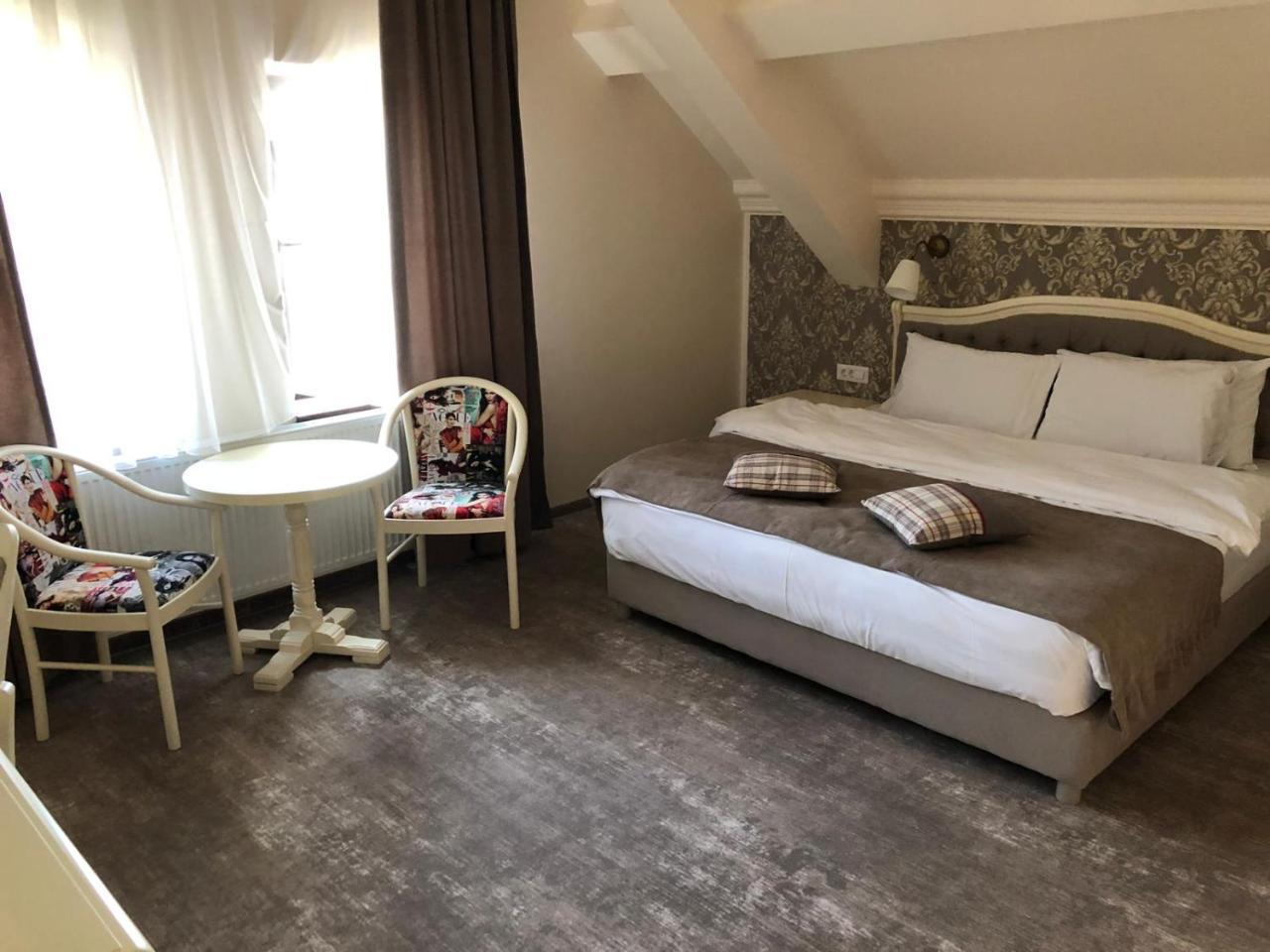 Ana Boutique Bed & Breakfast Alba Iulia Bagian luar foto