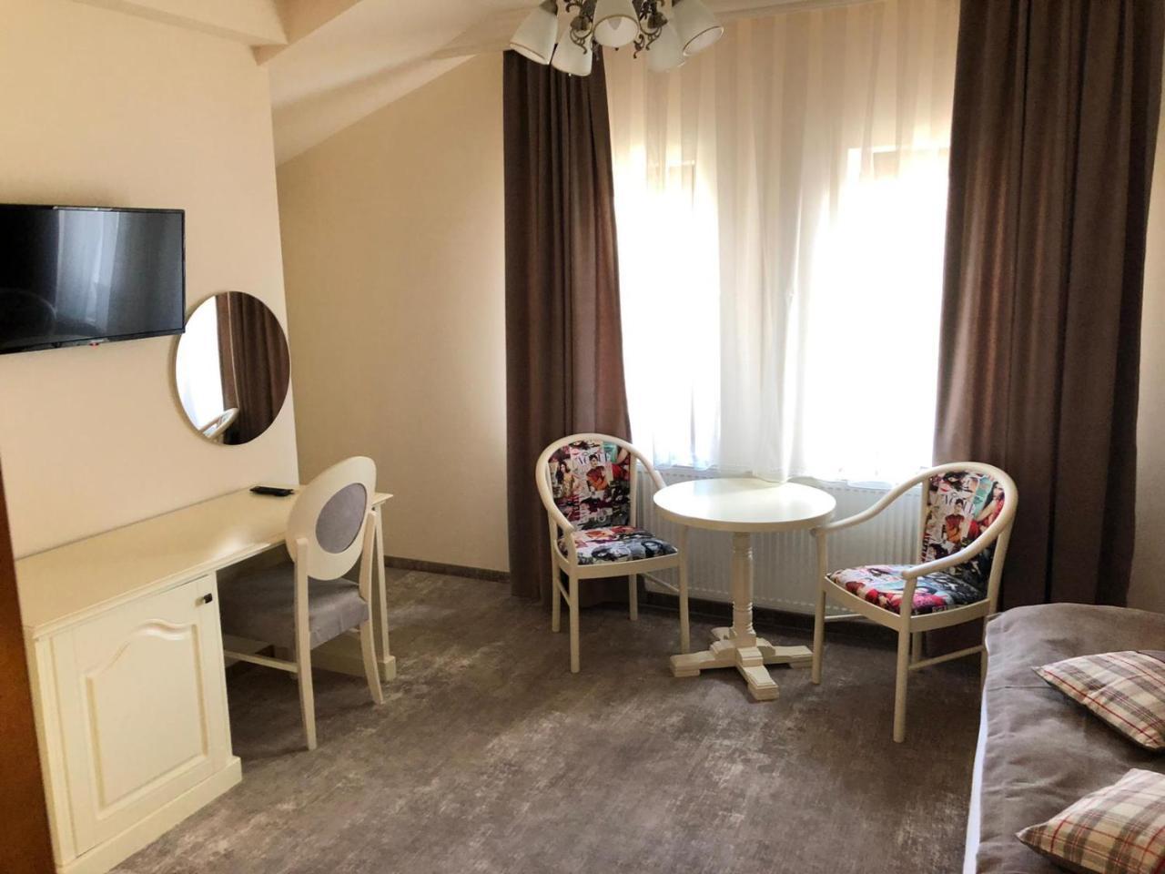 Ana Boutique Bed & Breakfast Alba Iulia Bagian luar foto
