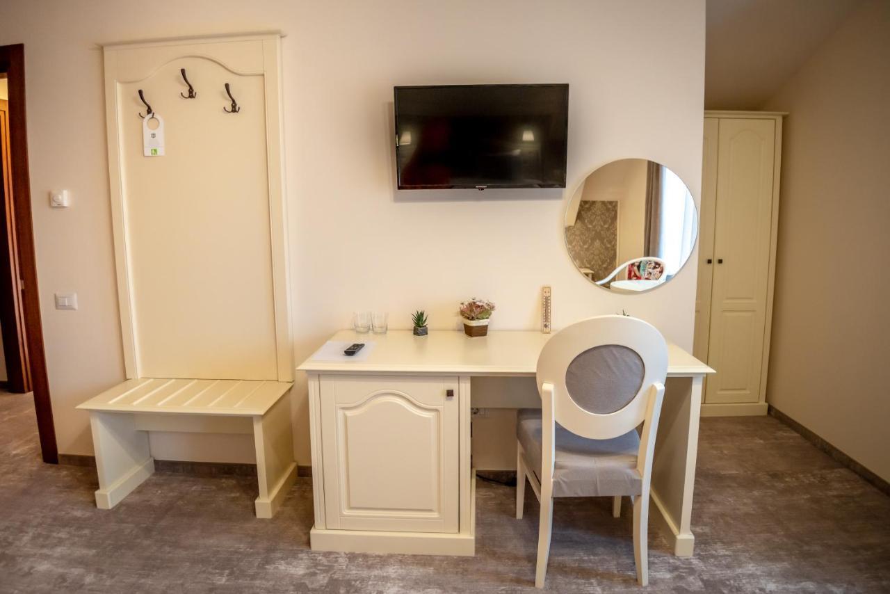 Ana Boutique Bed & Breakfast Alba Iulia Bagian luar foto