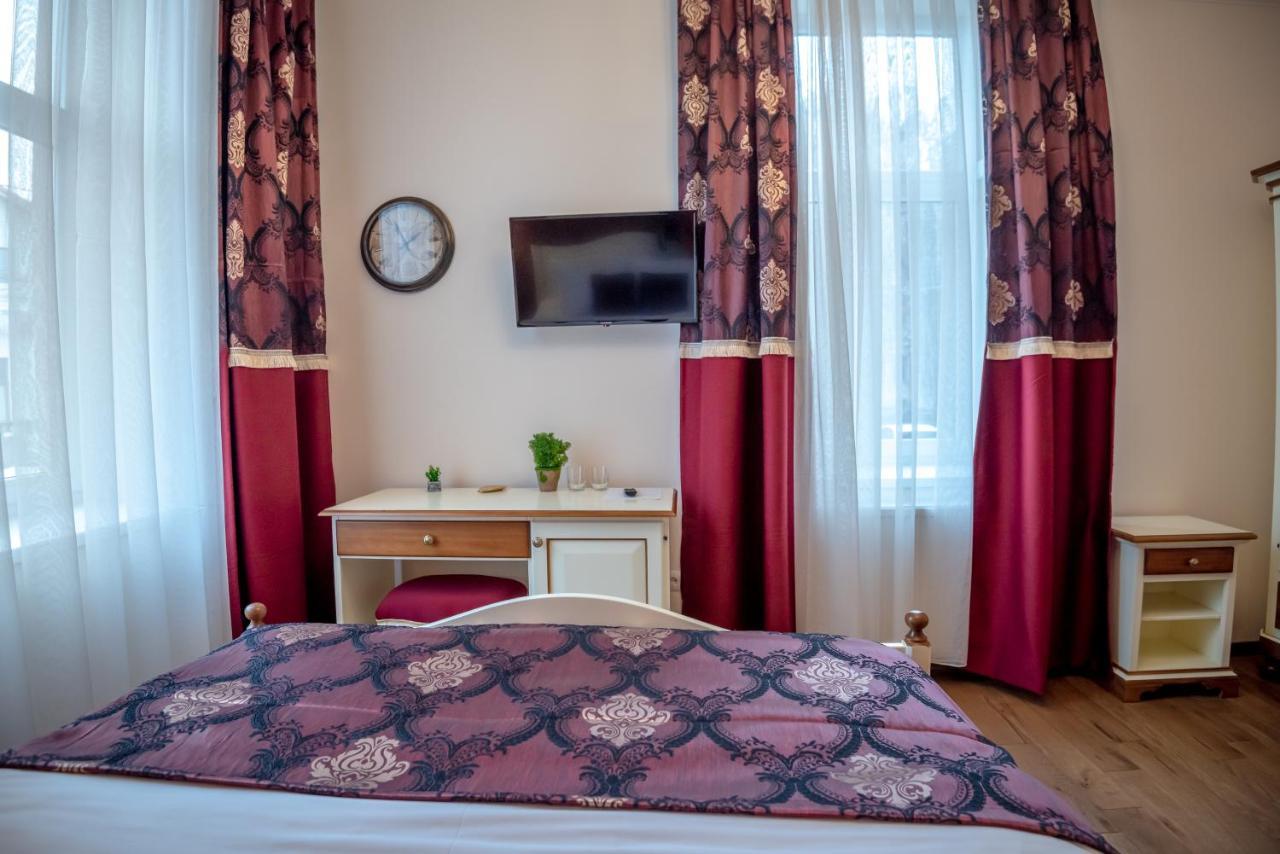 Ana Boutique Bed & Breakfast Alba Iulia Bagian luar foto