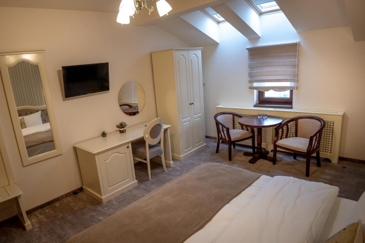Ana Boutique Bed & Breakfast Alba Iulia Bagian luar foto