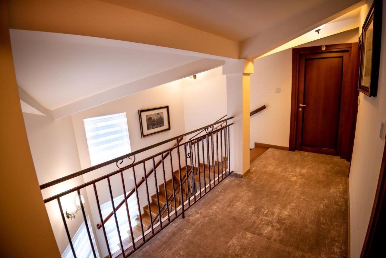 Ana Boutique Bed & Breakfast Alba Iulia Bagian luar foto