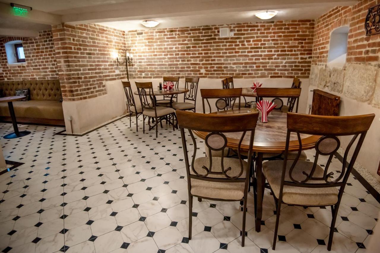 Ana Boutique Bed & Breakfast Alba Iulia Bagian luar foto